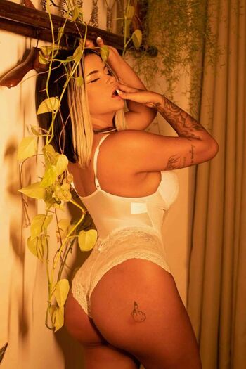 Dj Jhenny