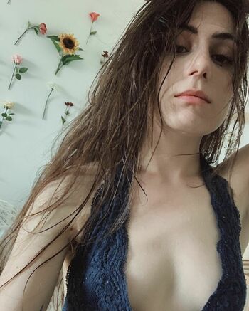 Dodie Clark