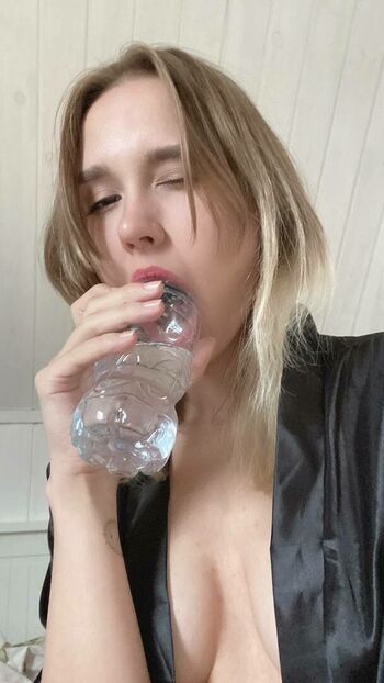 DollHole / GrabFuck