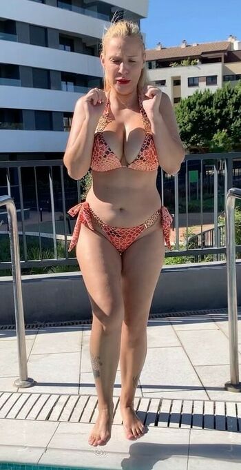 Dolly Fox