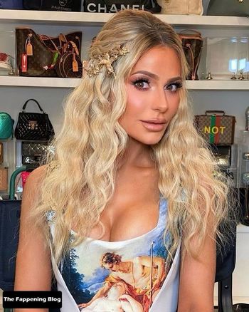 Dorit Kemsley