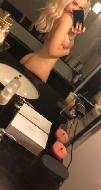 Dove Cameron