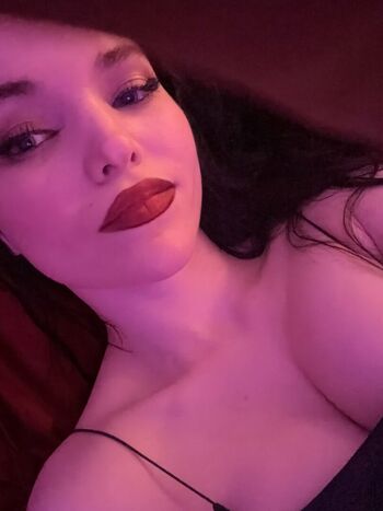 Dove Cameron