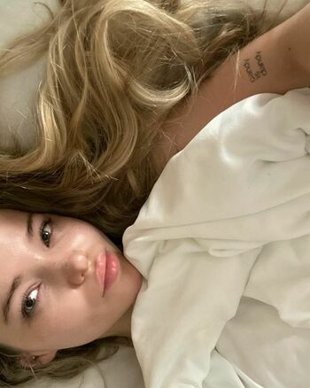 Dove Cameron