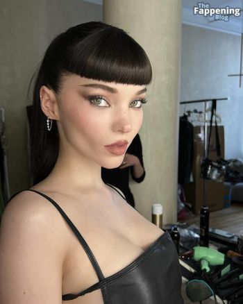 Dove Cameron