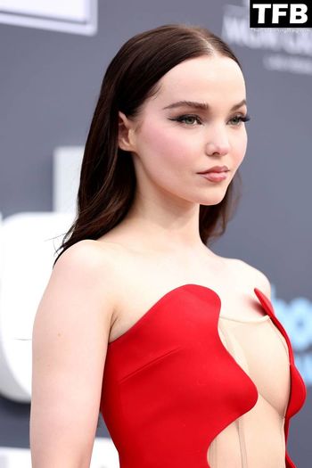 Dove Cameron