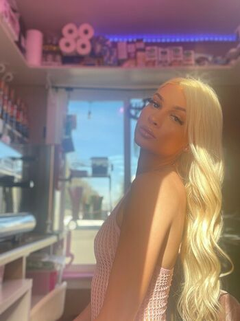 Dreamgirlkoko