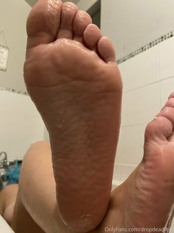 dropdeadfeet