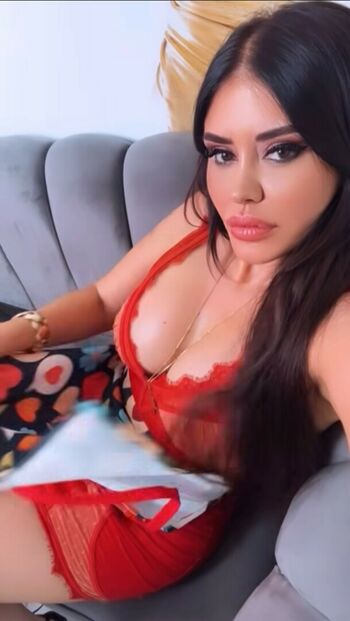 Ebru Polat