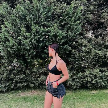Ebrukzlyr