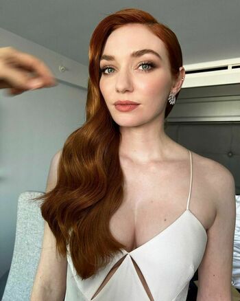 Eleanor Tomlinson