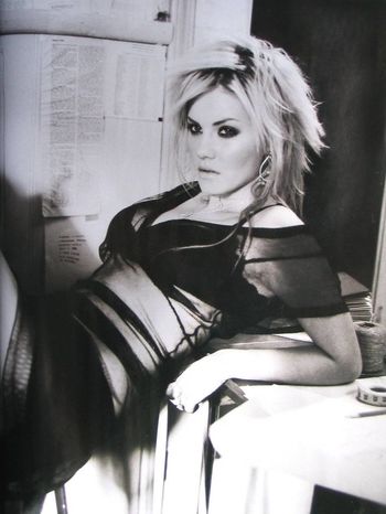 Elisha Cuthbert
