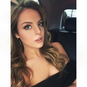 Elizabeth Gillies