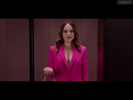 Elizabeth Gillies