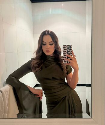 Elizabeth Gillies