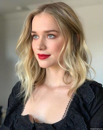 Elizabeth Lail