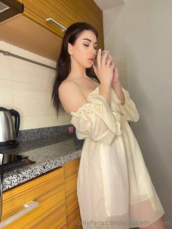elizabeth_natural