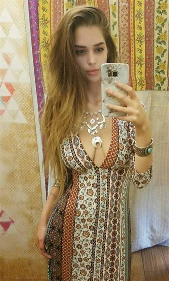 Ella Kat