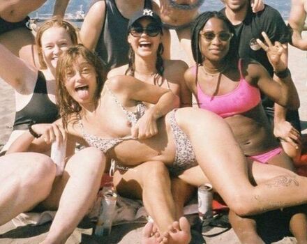 Ella Purnell Fake