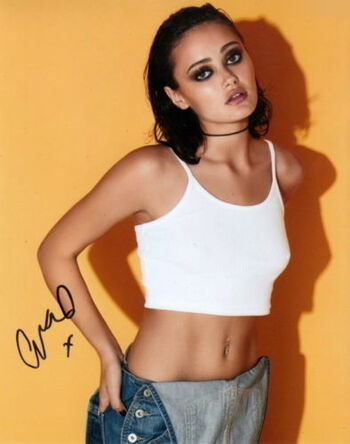 Ella Purnell