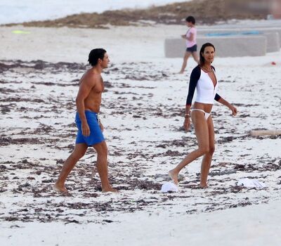 Elle MacPherson