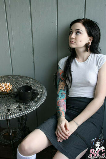 Elle Stranger