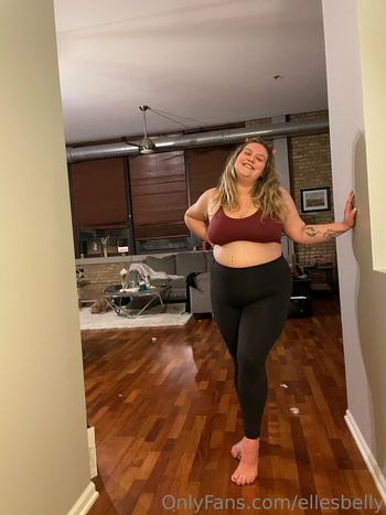 ellesbelly