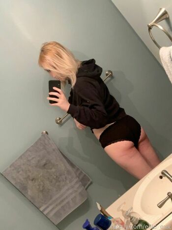 ellie_exx