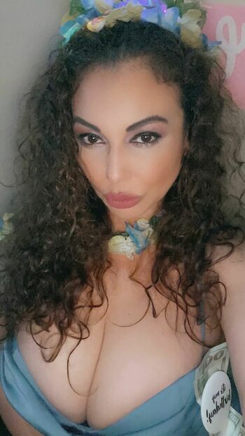 Ellie Reyna Rojas