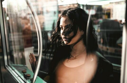 Emalia Genie Safia