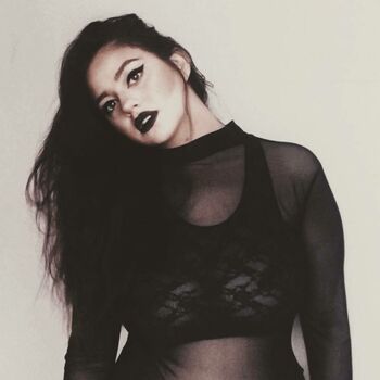 Emalia Genie Safia