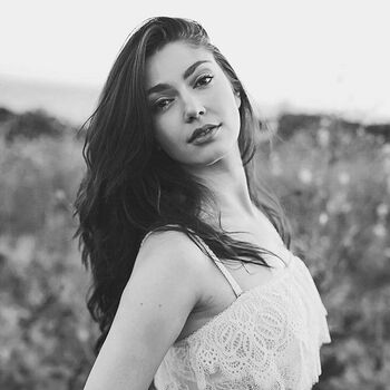 Emilia Ares