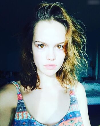 Emilia Schüle