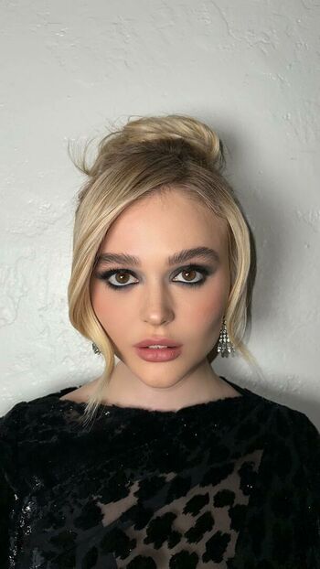 Emily Alyn Lind