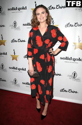 Emily Deschanel