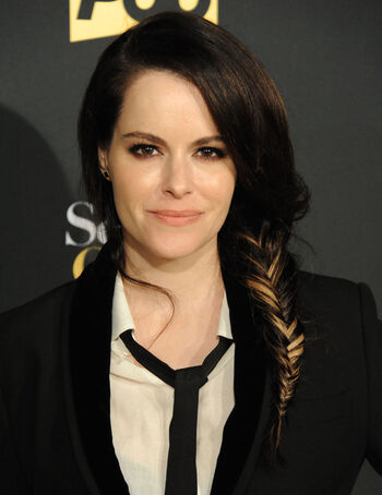 Emily Hampshire
