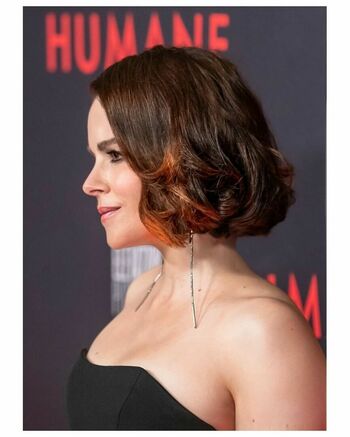 Emily Hampshire