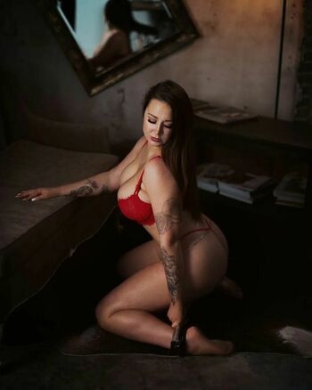 emily_james