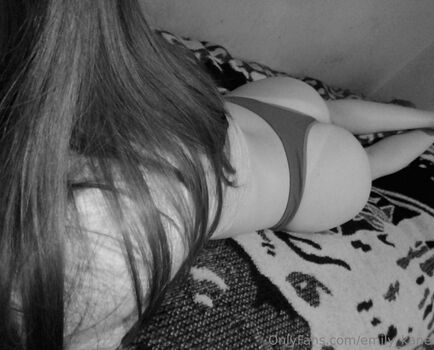 emily_kane