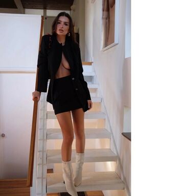 Emily Ratajkowski