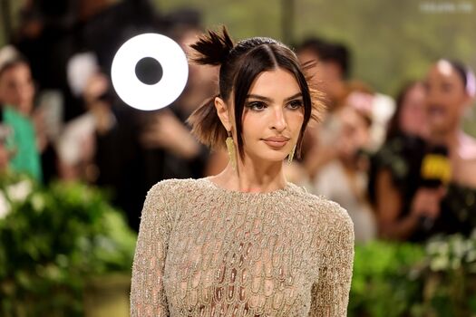 Emily Ratajkowski