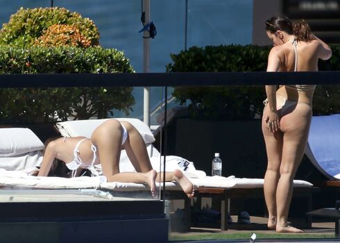 Emily Ratajkowski