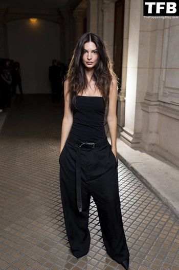 Emily Ratajkowski