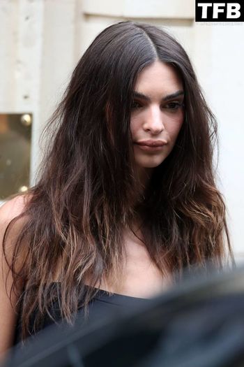 Emily Ratajkowski