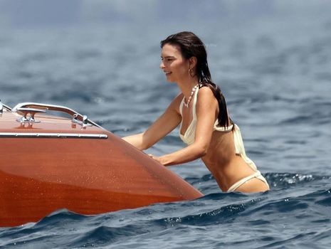 Emily Ratajkowski