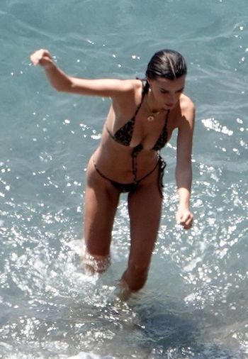 Emily Ratajkowski