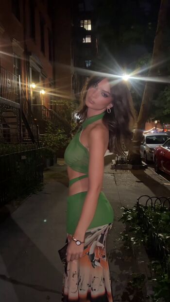 Emily Ratajkowski