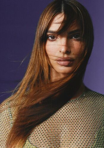 Emily Ratajkowski