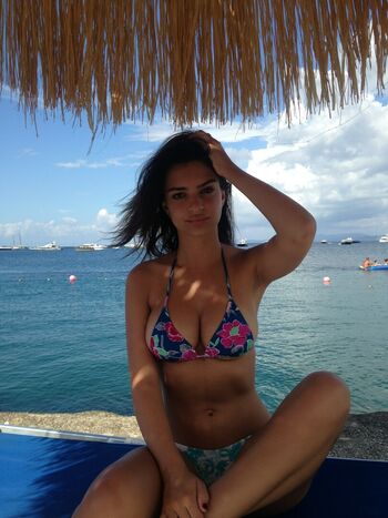 Emily Ratajkowski
