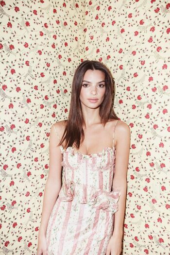 Emily Ratajkowski